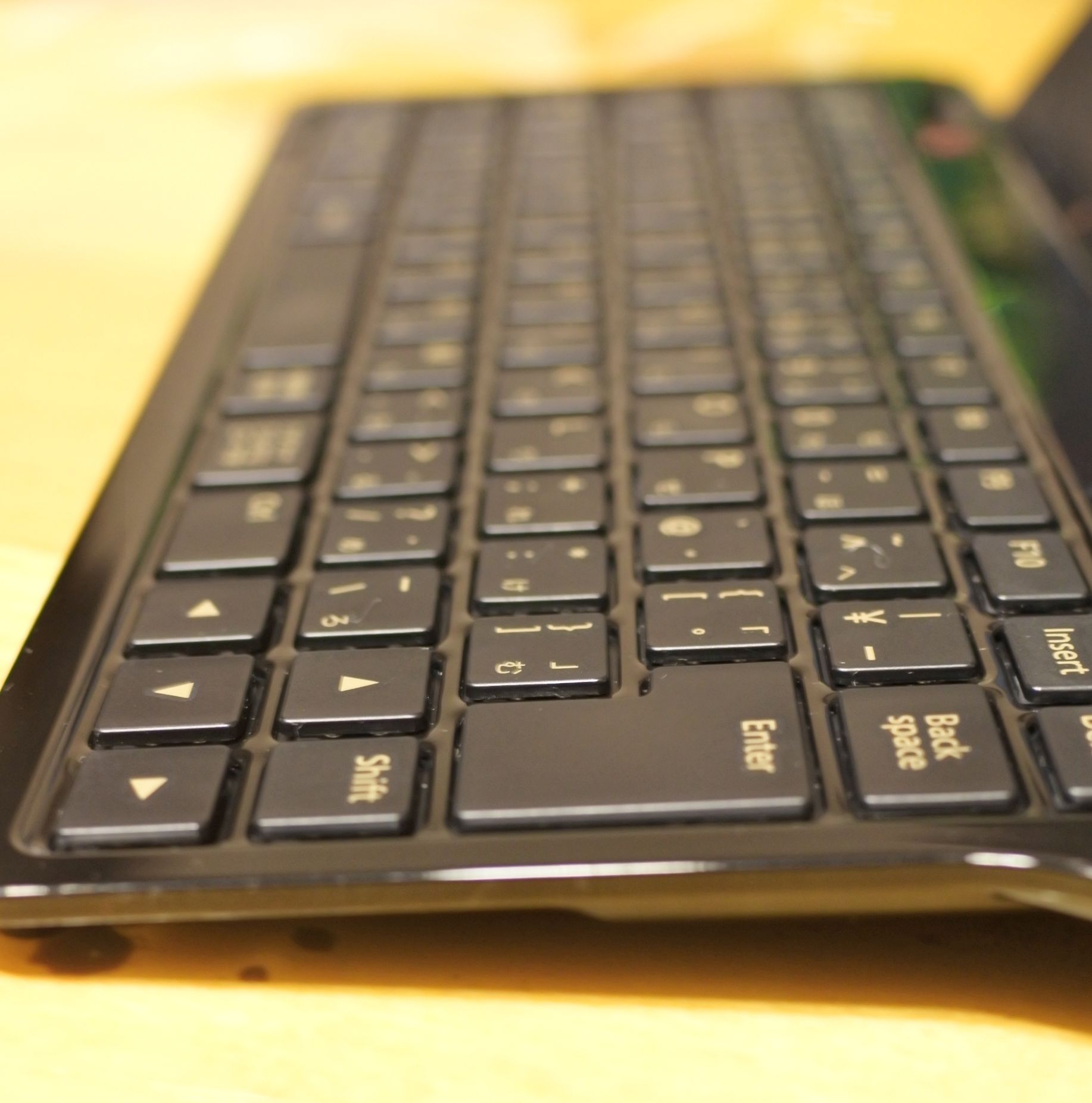 筆記具としてのポメラ DM100は今でも現役として使えます - 文具の木の実