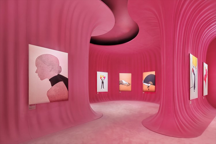 ディオール」が東京・六本木ミュージアムで「ミス ディオール展覧会