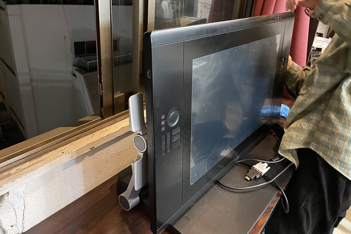 イラスト漫画家 Wacom Cintiq 24 HD DTK-2400/K0 修理 | APPLEMAC三宮