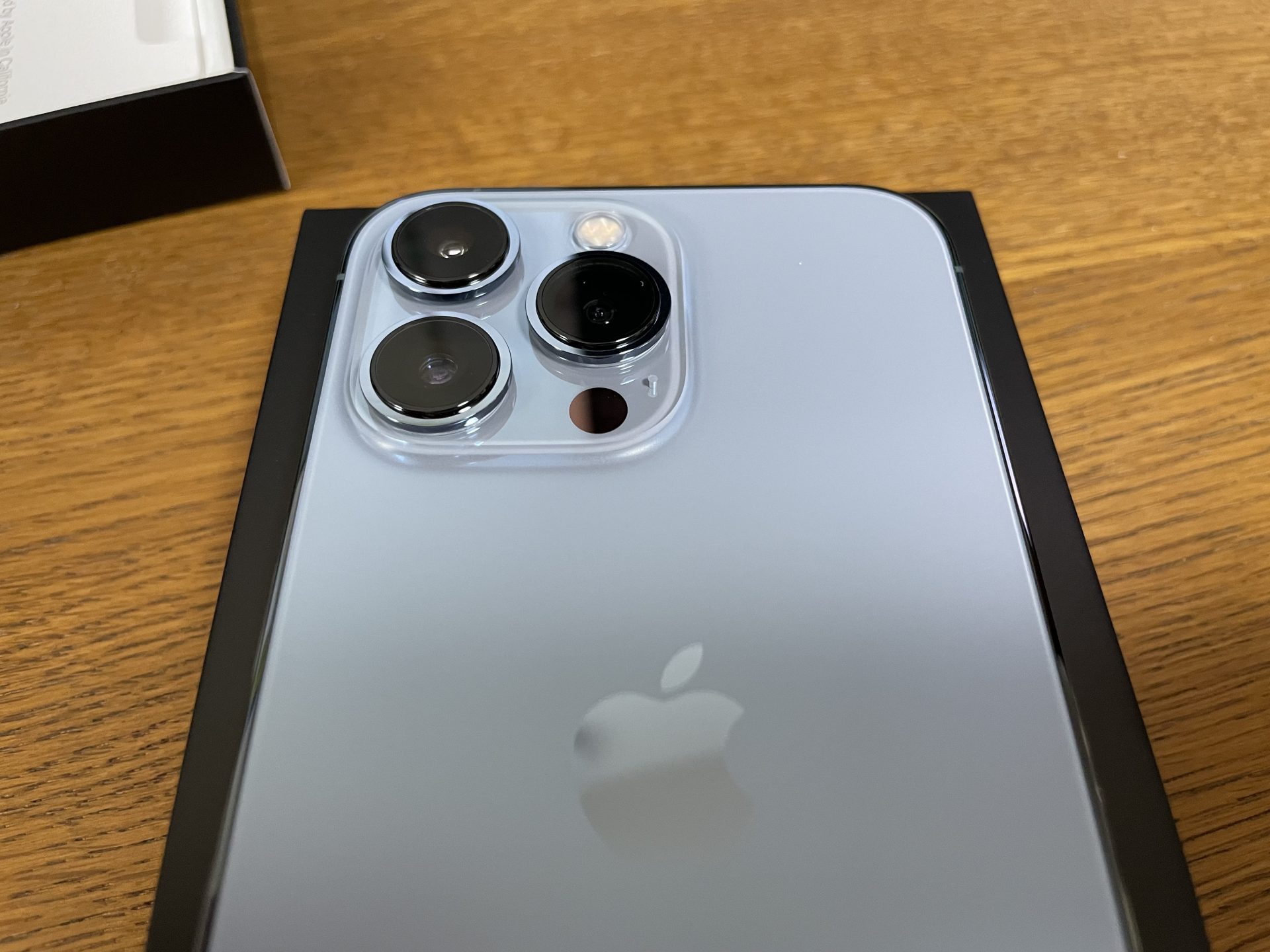 開封の儀】 iPhone 13 Pro シエラブルー開封！ | AppleBamboo.com