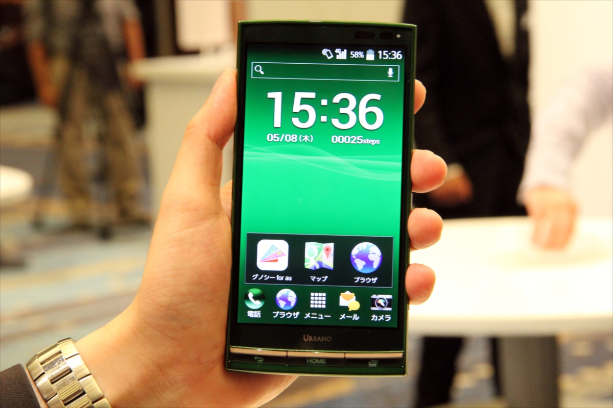 耐衝撃性を備えハイスペックかつユーザビリティ充実、au「URBANO L03