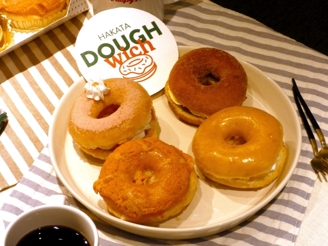 行列！アミュ博多「クリスピークリームドーナツ」限定商品