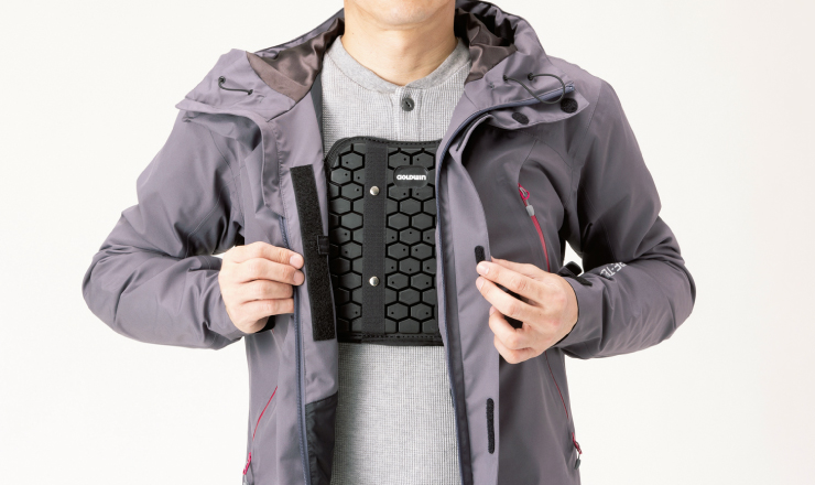 GOLDWIN GWM ゴアテックス マルチフーデッド ジャケット “快適性に優れ