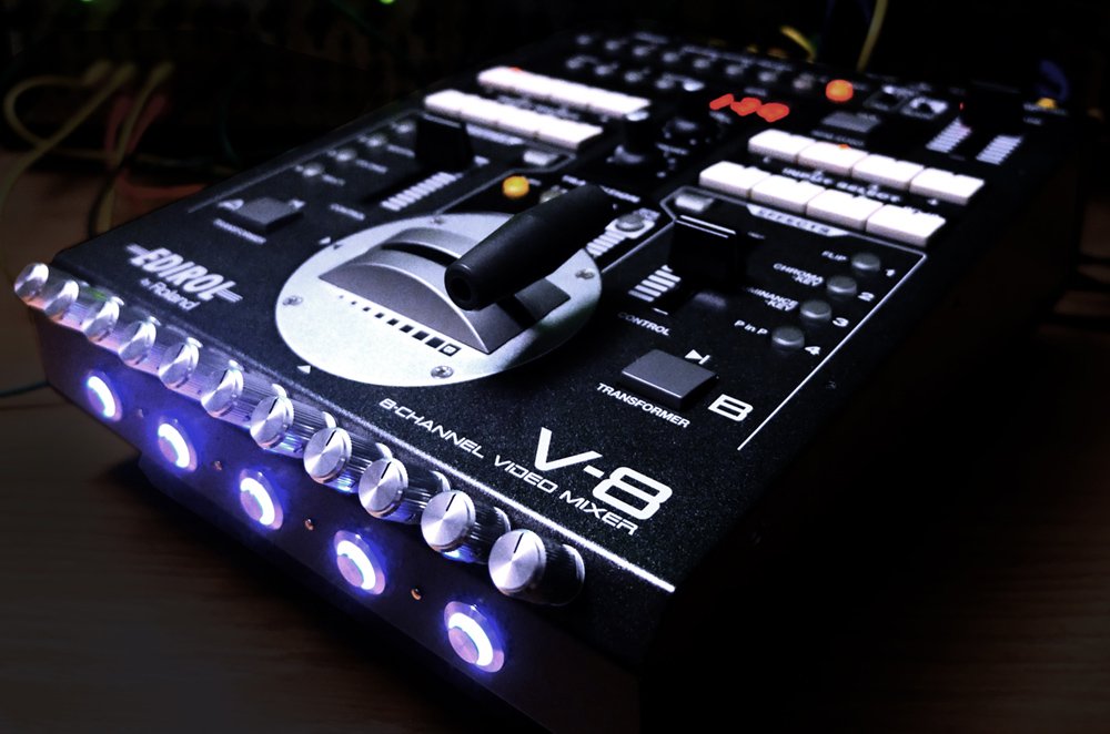 Modified Edirol V8 | Glitchart.com