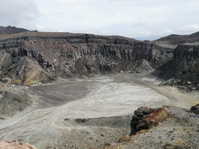 ヘリコプター・プライベートジェット予約ならARIAir アリエア阿蘇山