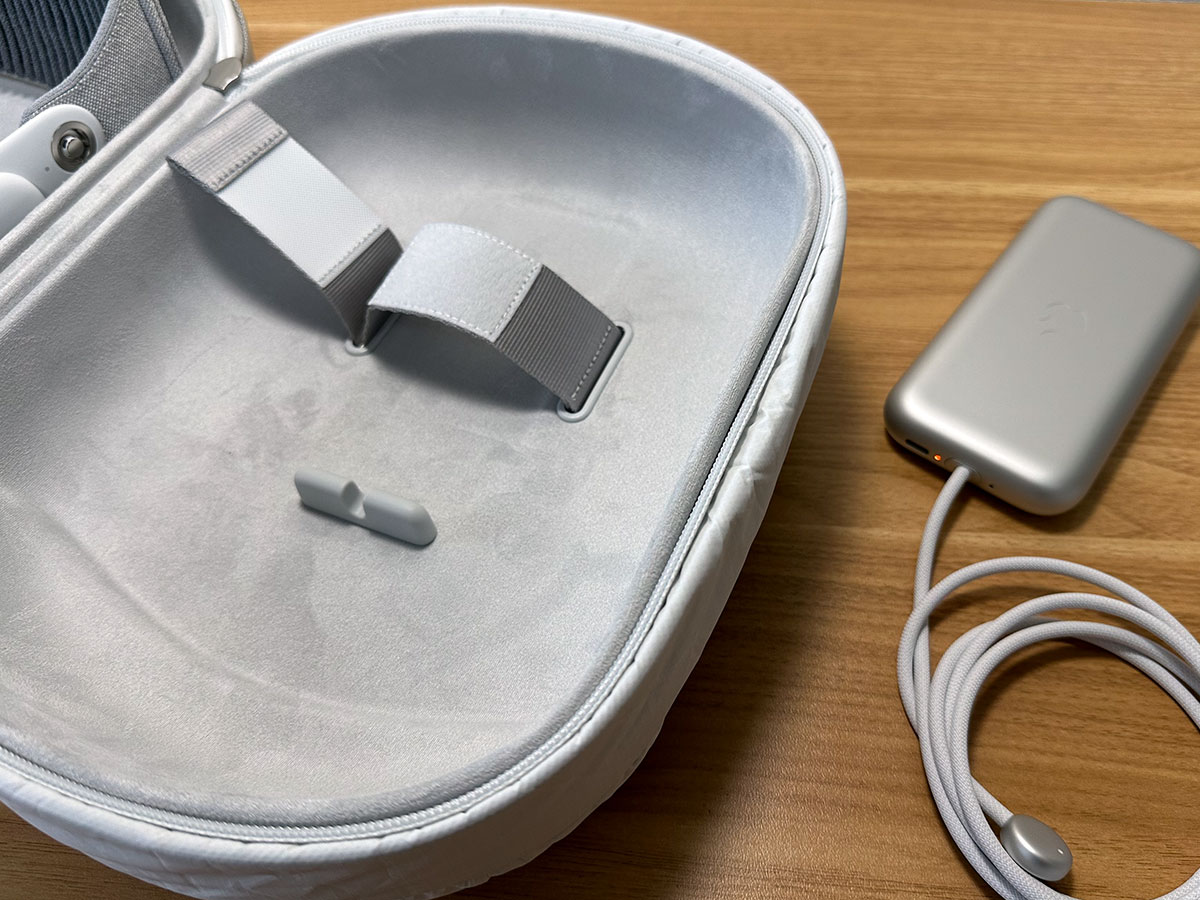レビュー】Apple純正 Apple Vision Proトラベルケース | アイアリ