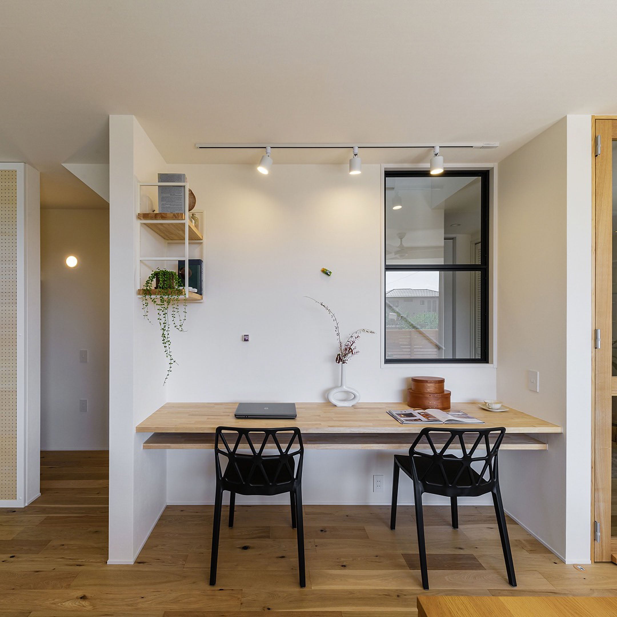 Grid-swingable duct down light｜ARTWORKSTUDIO公式