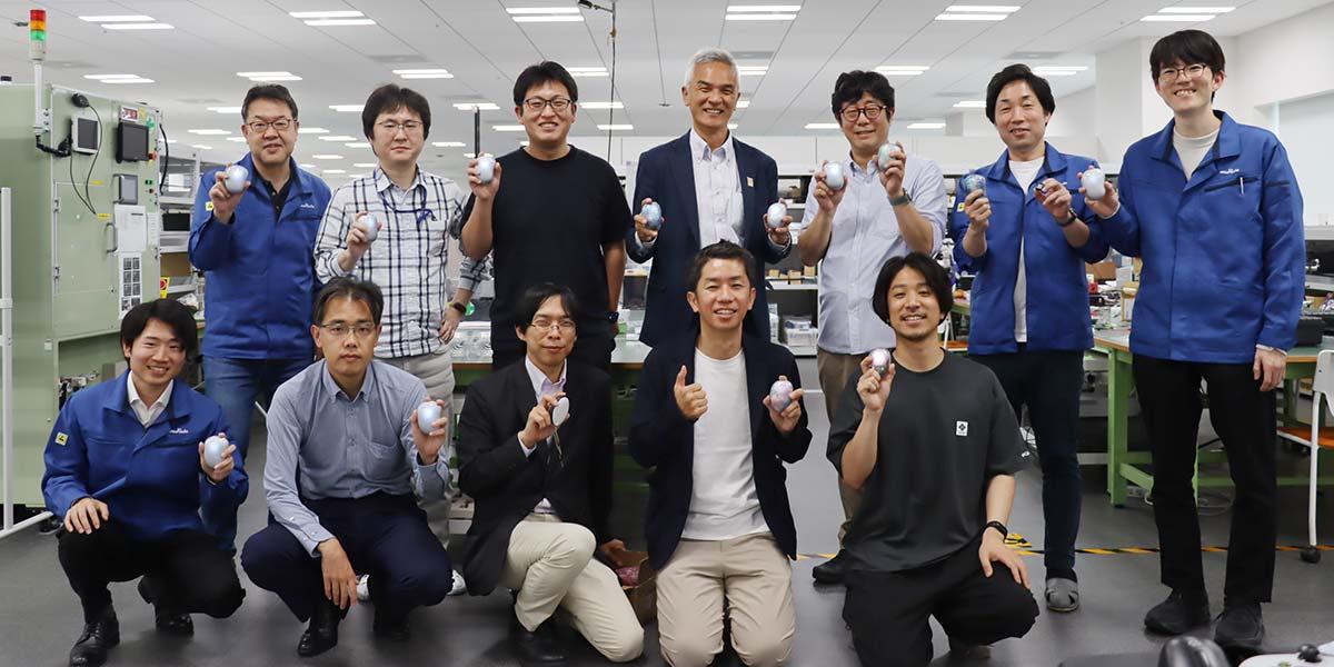 大阪・関西万博技術記事―ふるえる石ころ、来場者を誘導 ミライセンスの