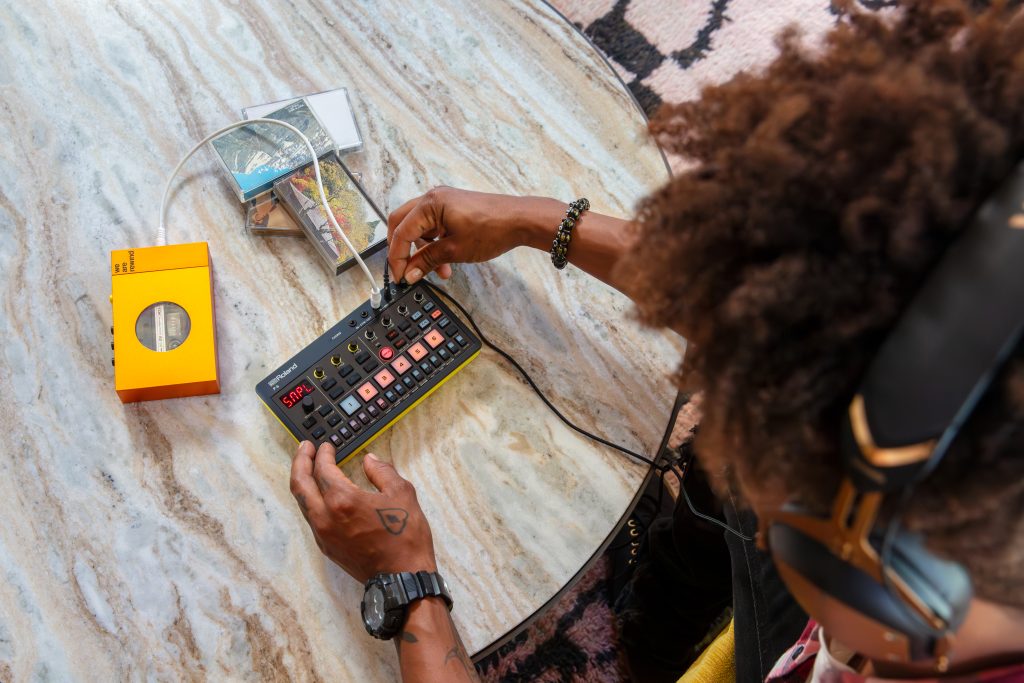 AIRA Compactを知りつくす:P-6 Creative Sampler - Roland Articles