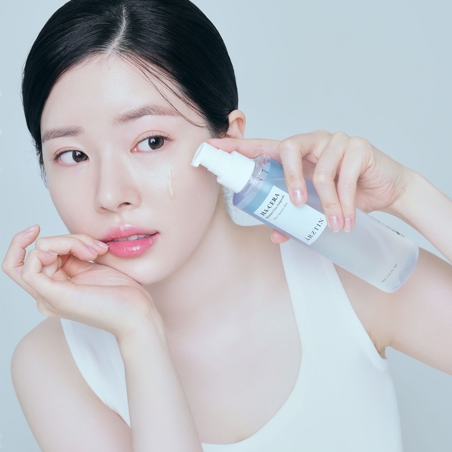 ARZTIN / ヒアセラ モイスチャーシカセラム