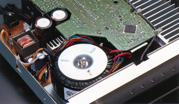 DENON DRA-F102の仕様 デノン/デンオン