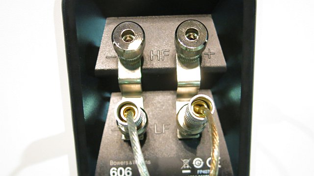 バイワイヤリング接続 | オーディオサミット