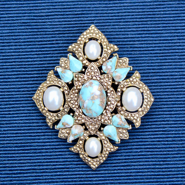 Sarah Coventry Remembrance 1968 – Audra's Brooches