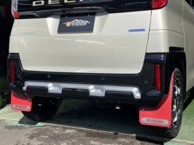 デリカミニ 専用(2023/05～2025/09) Kaddis マッドフラップ レッド