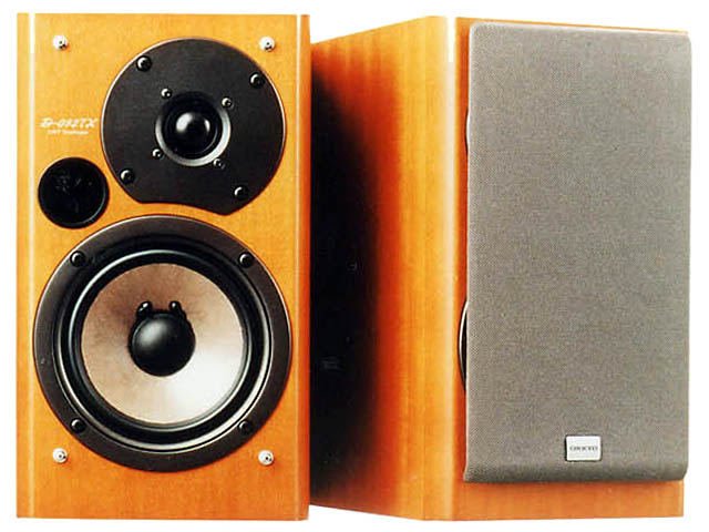 オンキヨー、幅205mmのミニコンポ「INTEC205」をモデルチェンジ