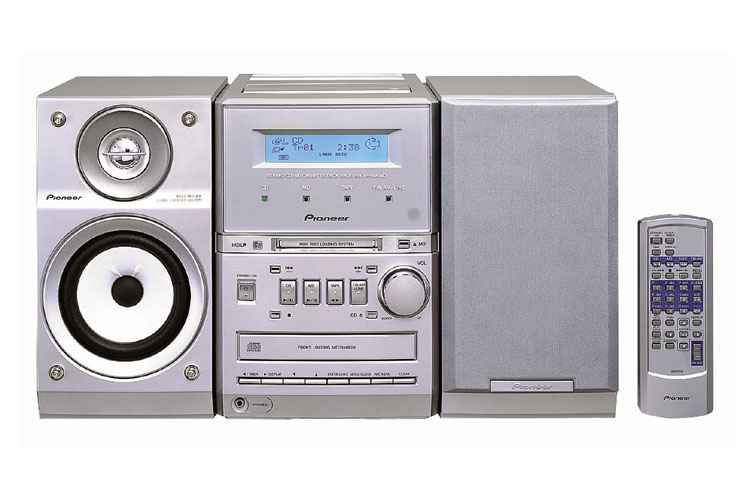 パイオニア、グループ機能搭載のMDLPミニコンポ