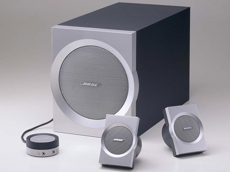 ボーズ、Companion 3用スタンドや入力増設ユニット