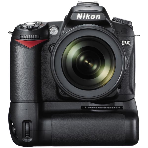 ニコン、世界初の720p動画撮影可能なデジタル一眼レフ「D90」