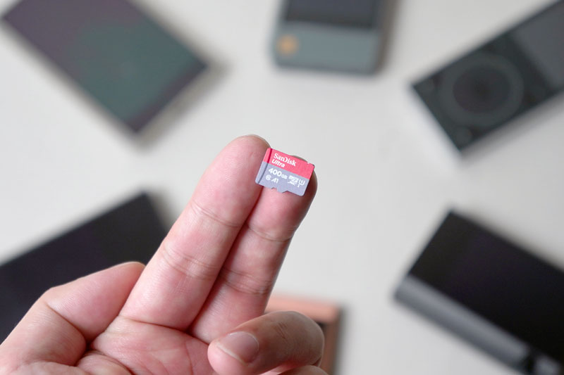 音楽をまるごと持ち歩く! サンディスク400GB microSDが人気DAPで