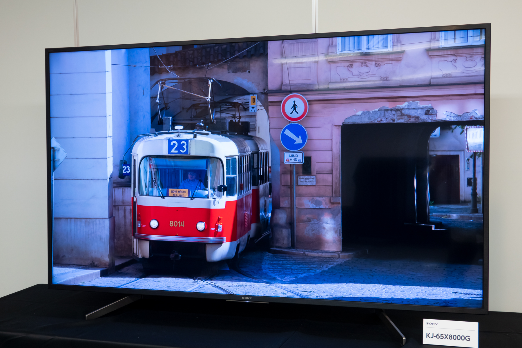 ソニー、43型約11万円からの4K液晶「X8000G」。スタンダード有機EL