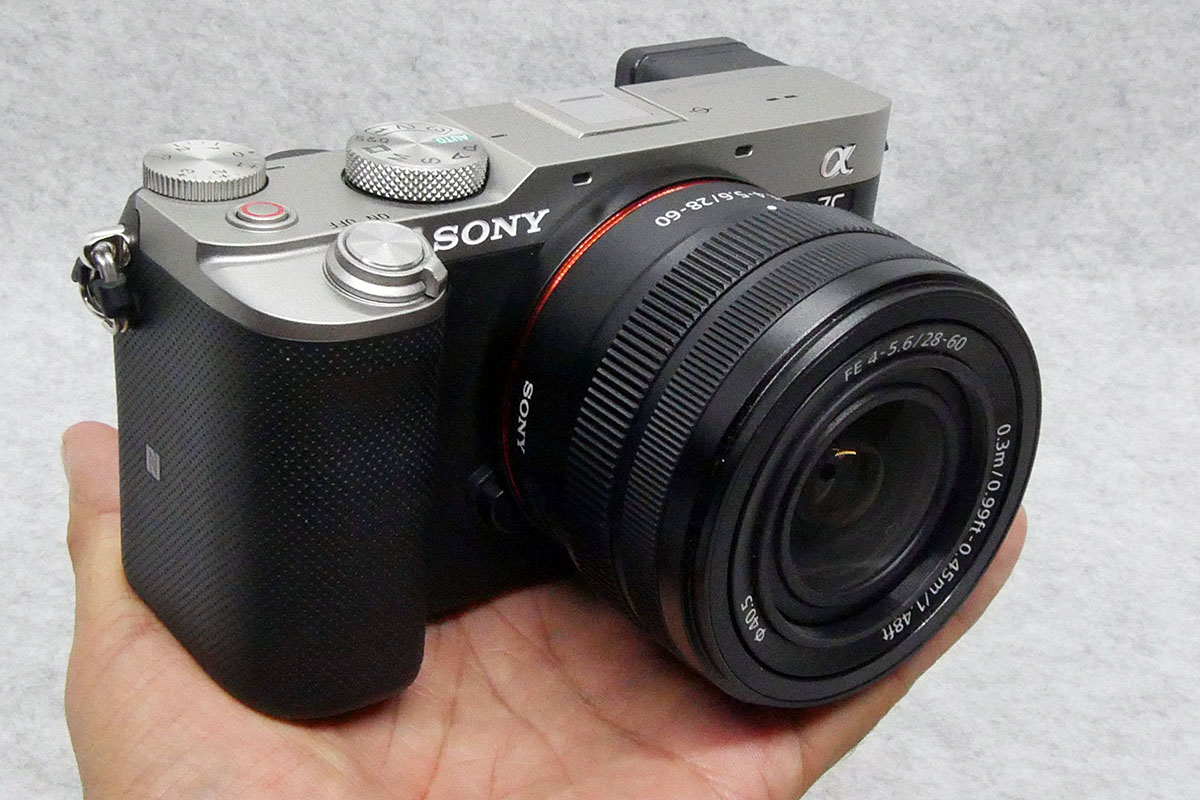 小寺信良の週刊 Electric Zooma!】フルサイズで手乗り?! ソニー「α7C