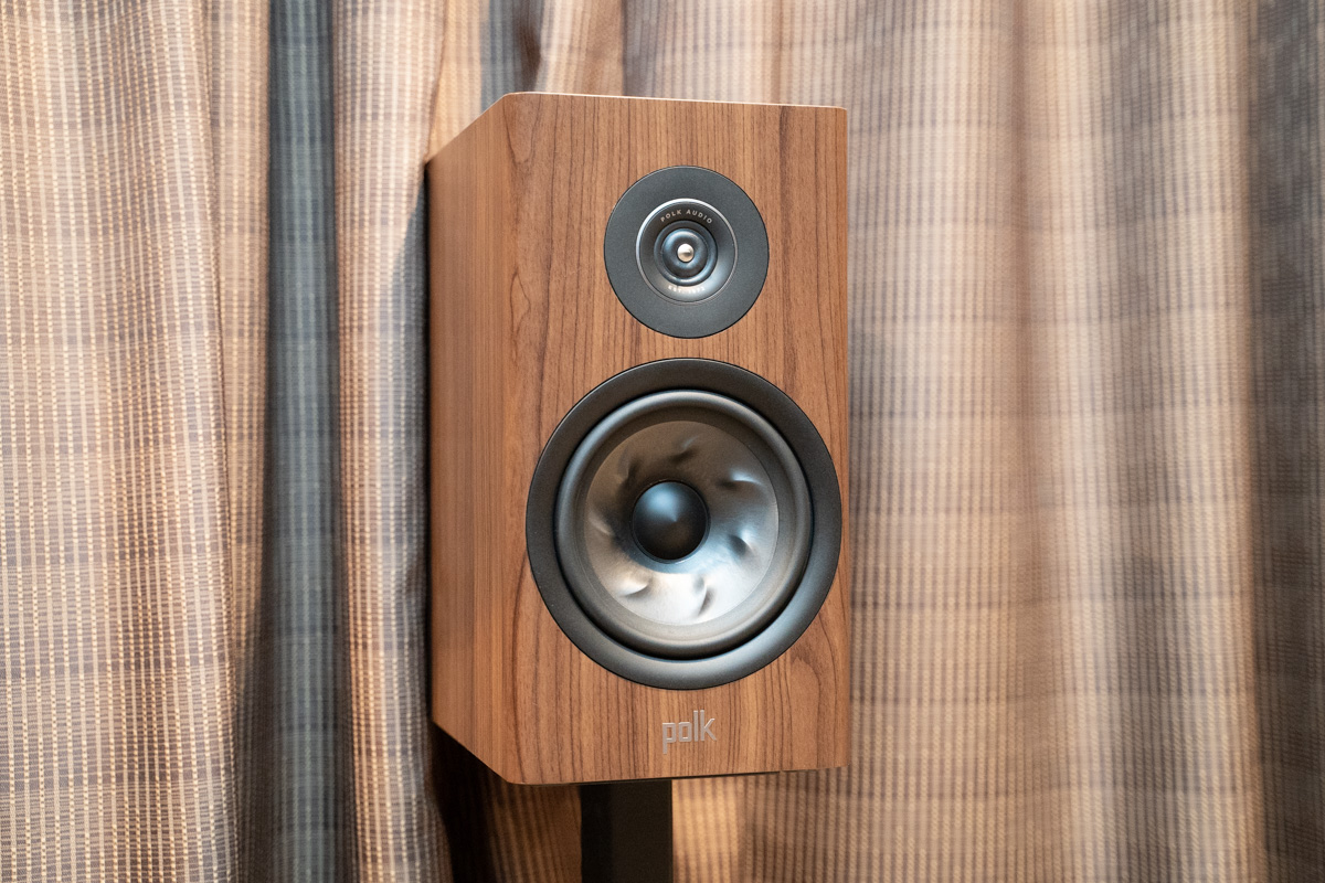 レビュー】“学生でも買える”スピーカーPolk Audio「R200」×4台で“4ch