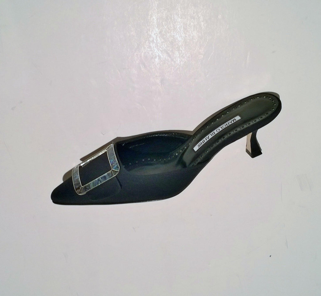 Manolo Blahnik Maysale Black Crepe de Chine Mops Mother of Pearl