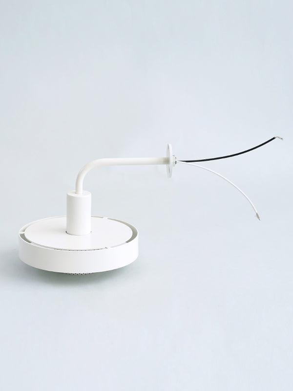 KT punching bracket light | AXCIS ONLINE