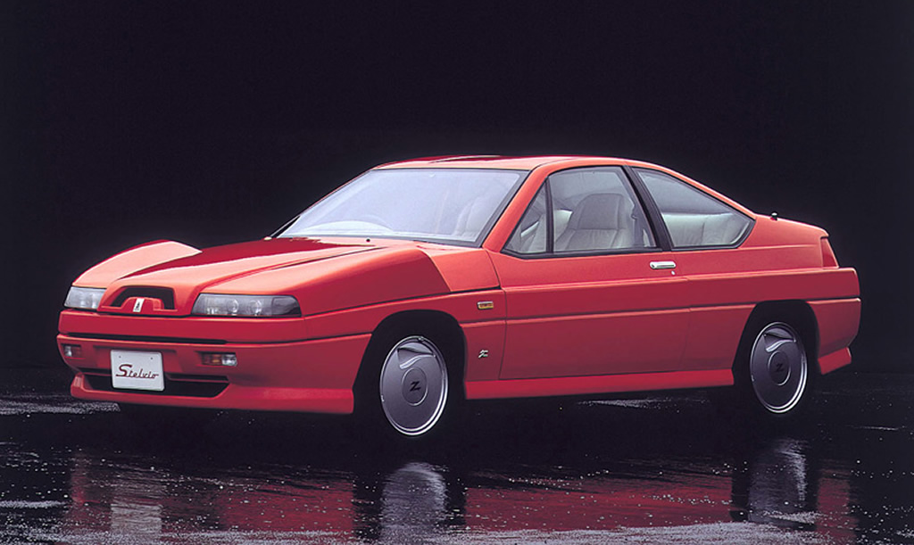 オーテック ザガート ステルビオ (1989)：個性的なスタイリングと豪華