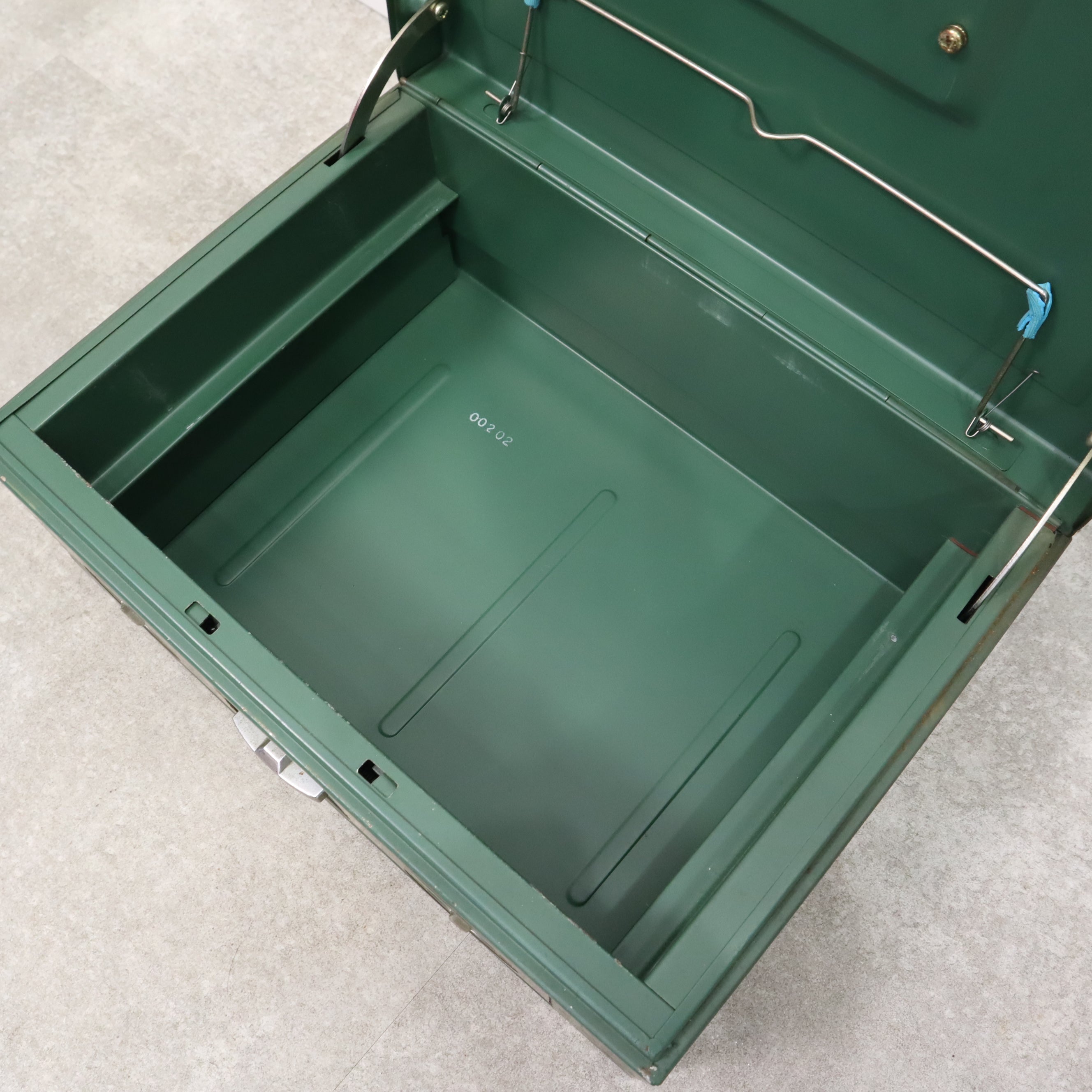 レトログリーンの手提げ金庫・キャッスボックス – バナルオンライン