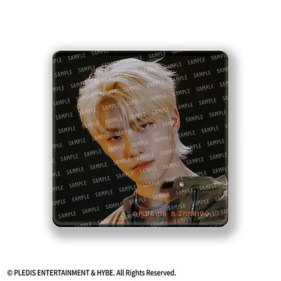 SVTアクリルバッジ From PLEDIS ENTERTAINMENT SEVENTEEN｜ガシャポン