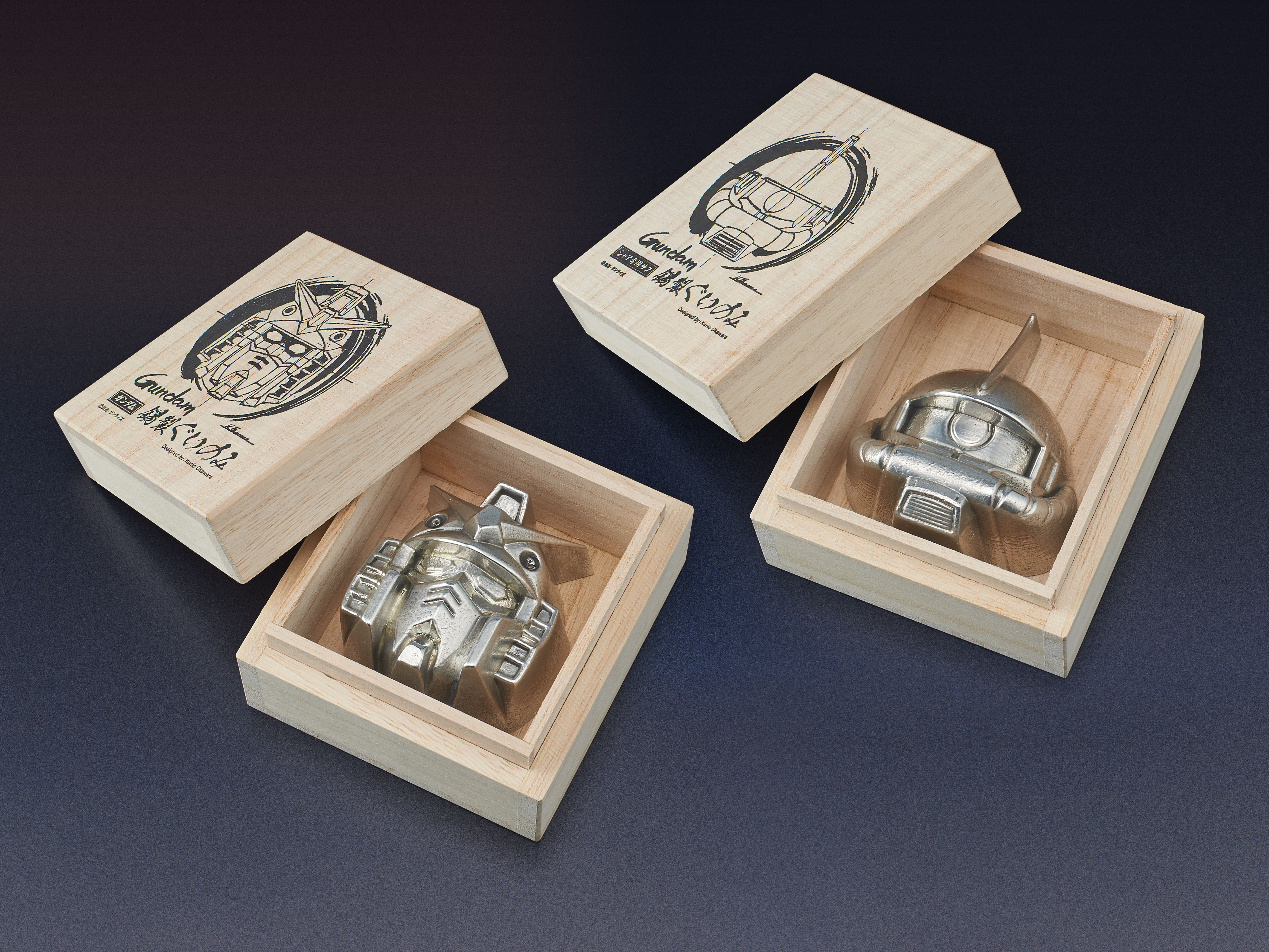 ガンダム・シャア専用ザクの頭部が“酒器”に変形 大河原邦男氏と400年の