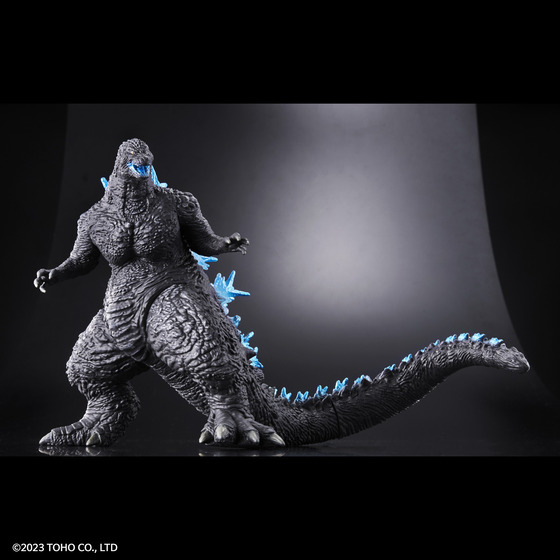 ゴジラ(2023)」のソフビが熱線放射カラーverにて「ムービーモンスター