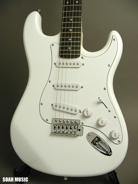 BST-1R/SW (Bacchus / バッカス) エレキギター ストラトタイプ