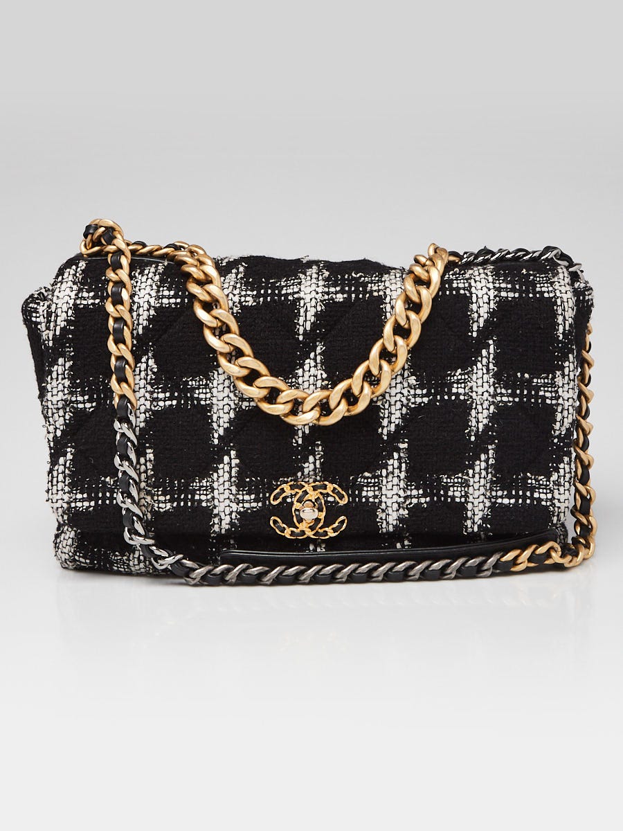 Chanel Black/White Houndstooth Wool Tweed Chanel 19 Maxi Flap Bag