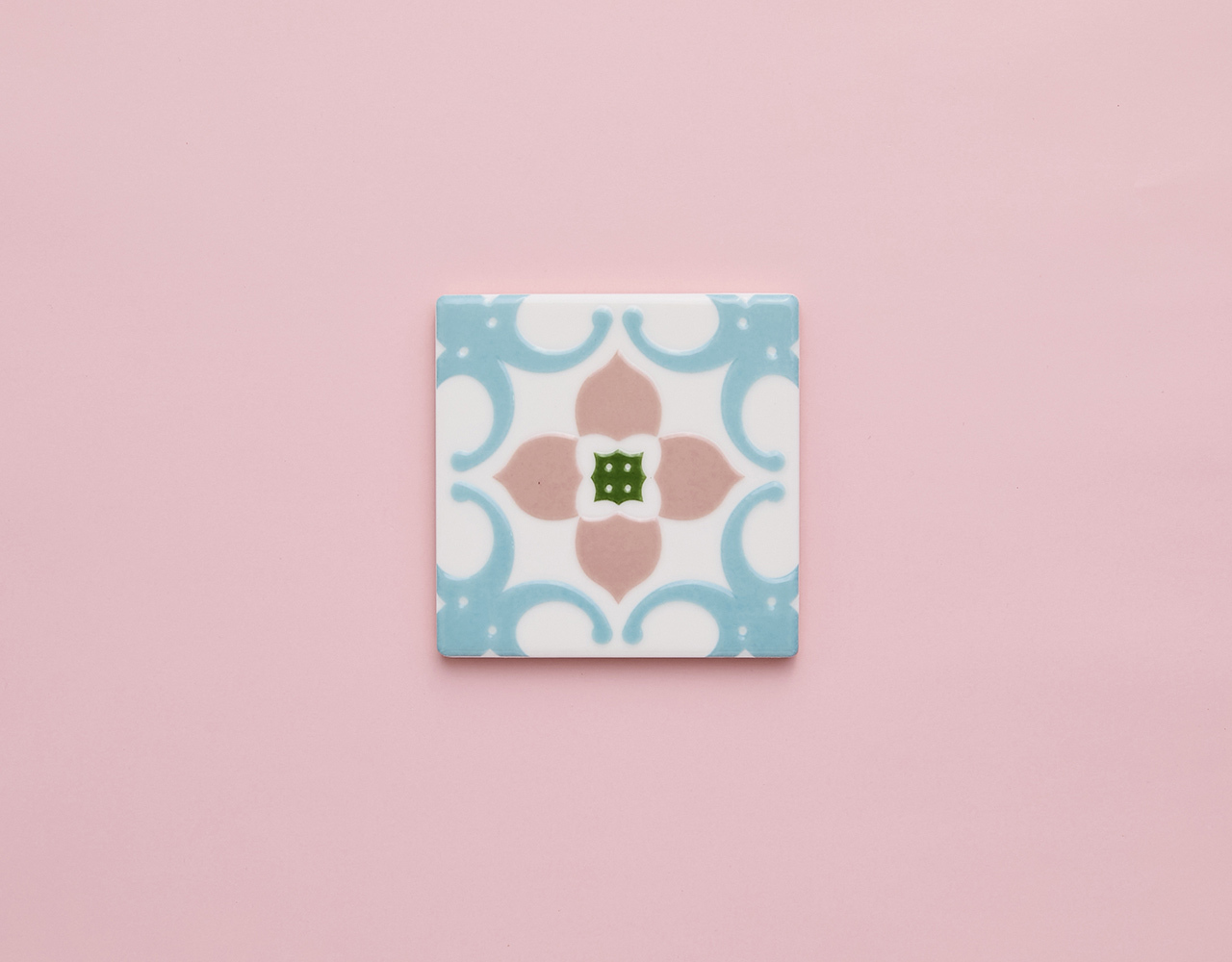 台湾マジョリカタイル「花見幸運」枠つき | 茶嘉葉