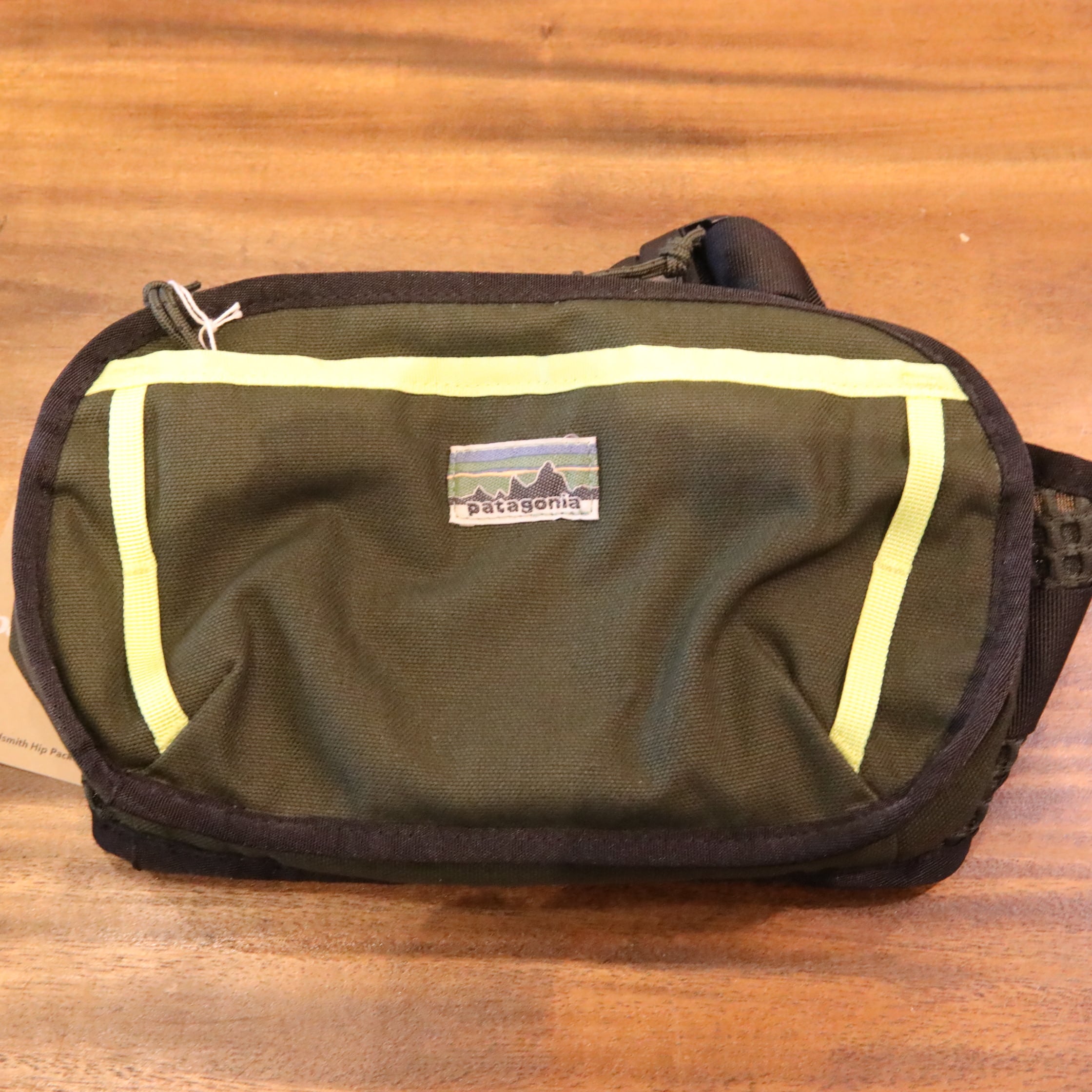 パタゴニア フィールドスミス・ヒップ・パック 5L (カラー Pine Needle