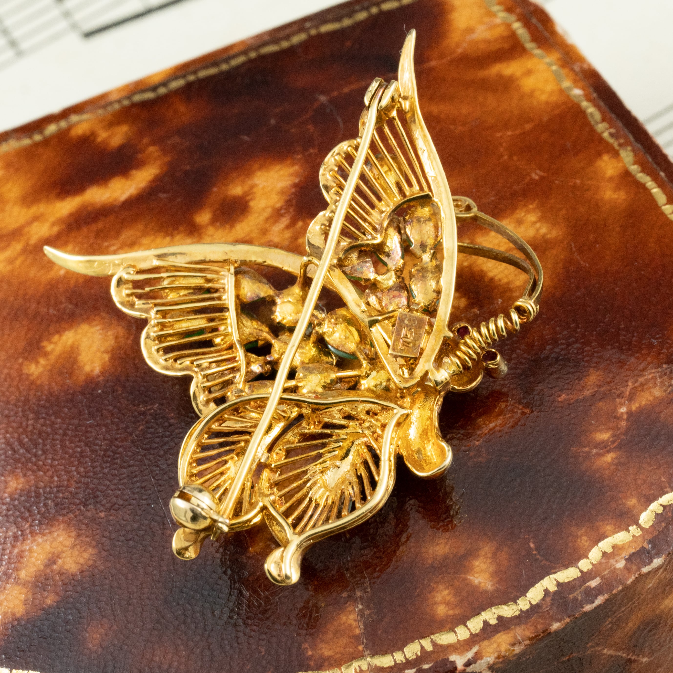 K18 昭和レトロ 蝶ブローチ 翡翠ダイヤルビー(ミニ鑑付) MOBR00035