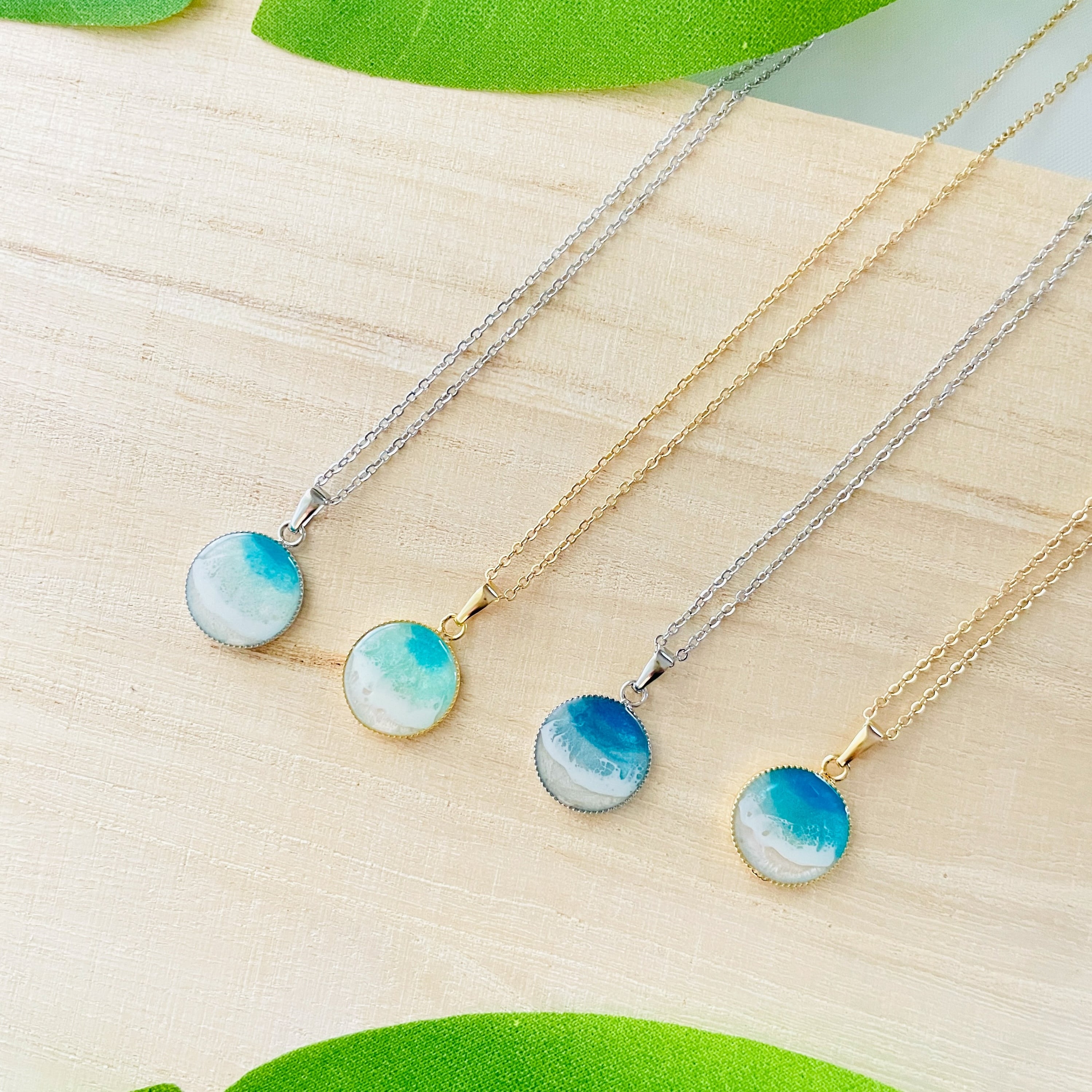 Beach Collection》オーシャンアートネックレス 【オーシャンブルー