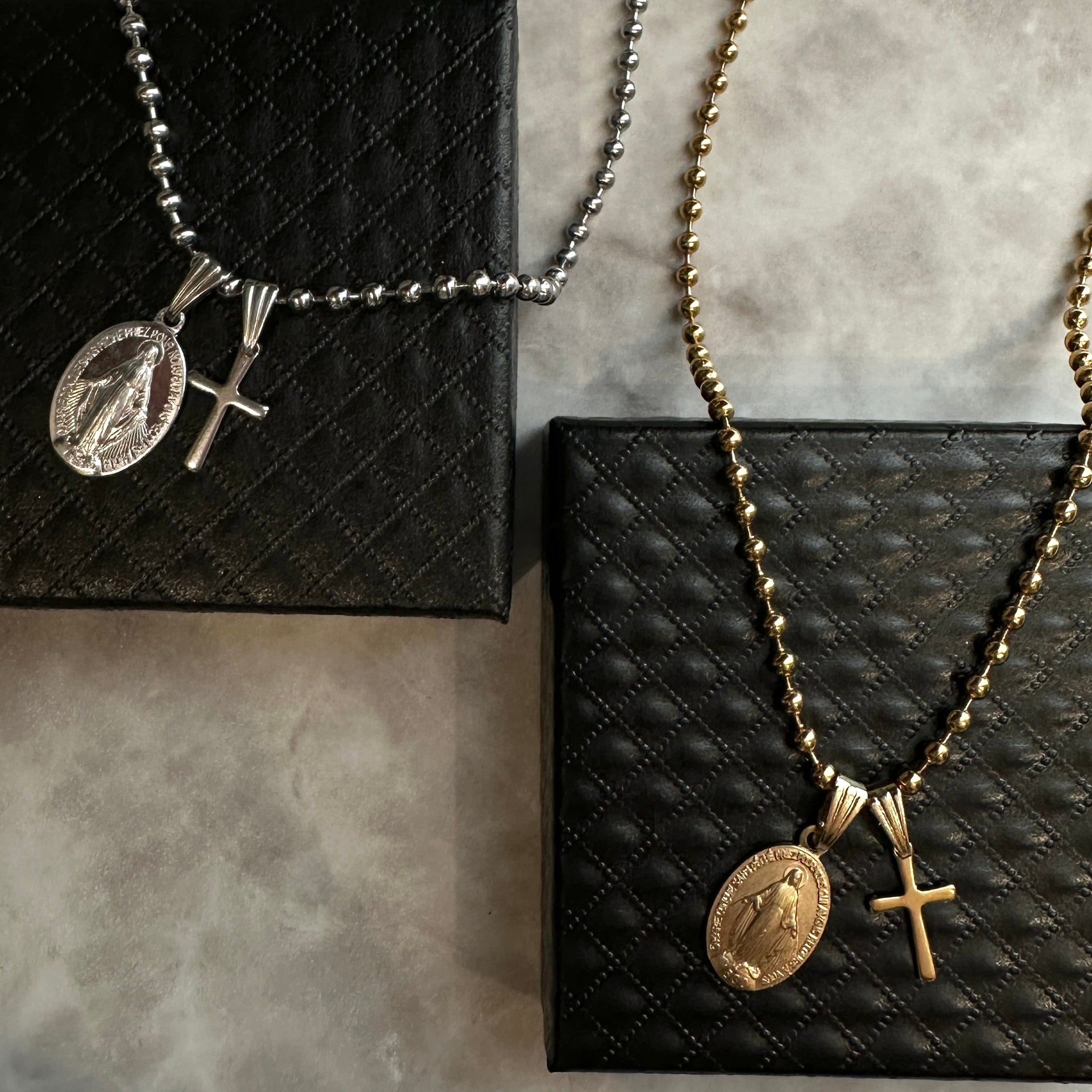 幸運のお守り《本物のメダイ使用》マリア×クロス ボールチェーン