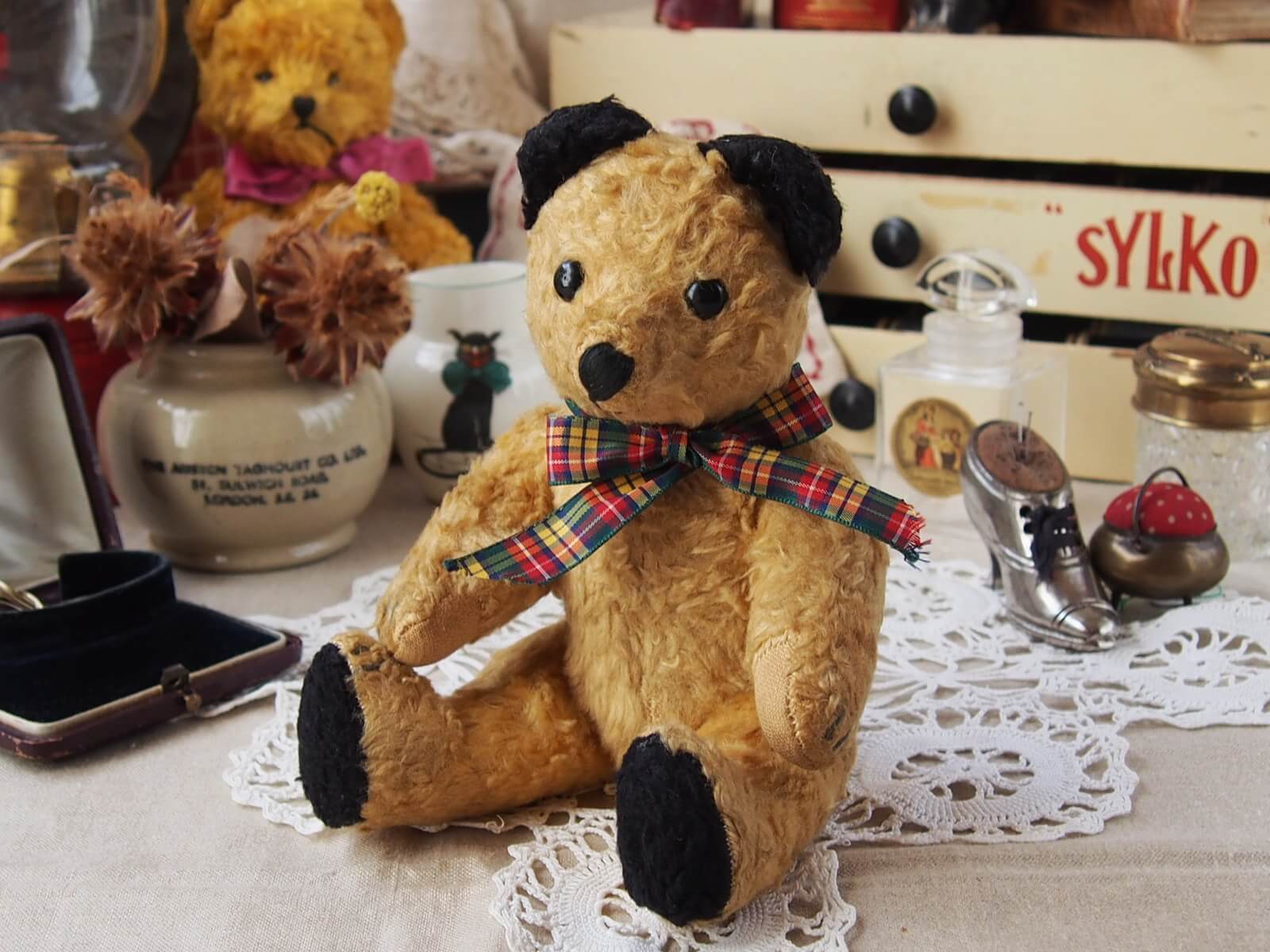 イギリスアンティーク スーティーベア スーティータイプのクマ SOOTY