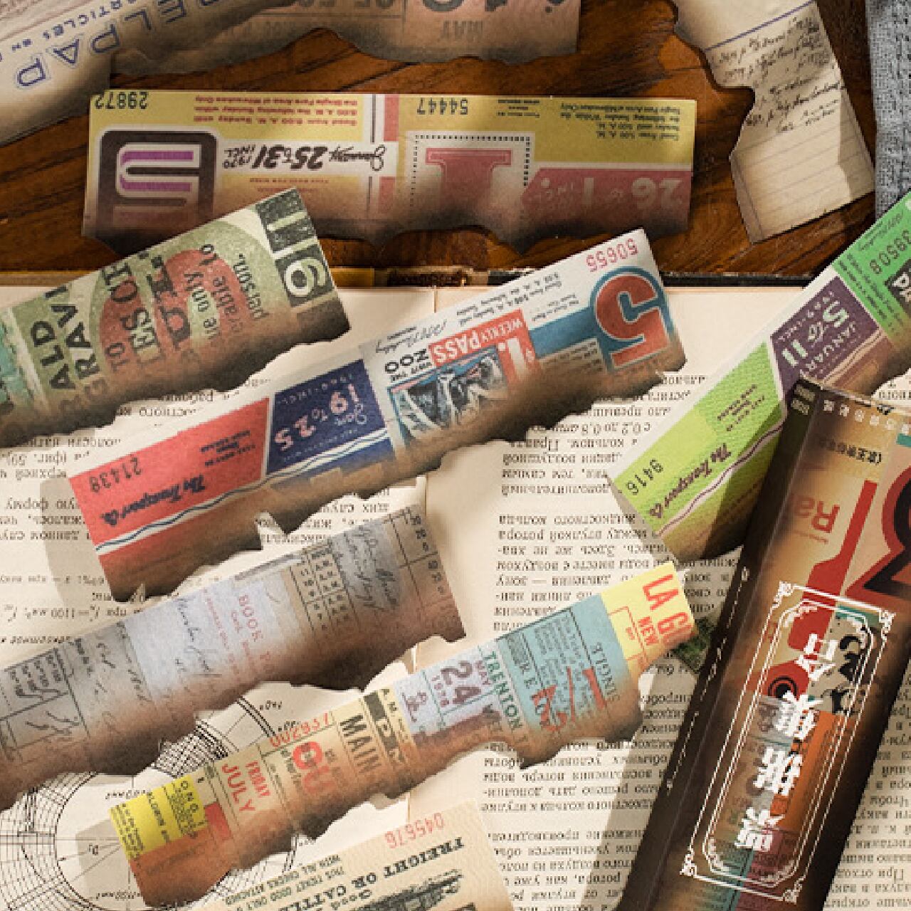 在庫限り】縦長ステッカー 全6種 40枚入 レトロ 蝶 ルネサンス 薔薇