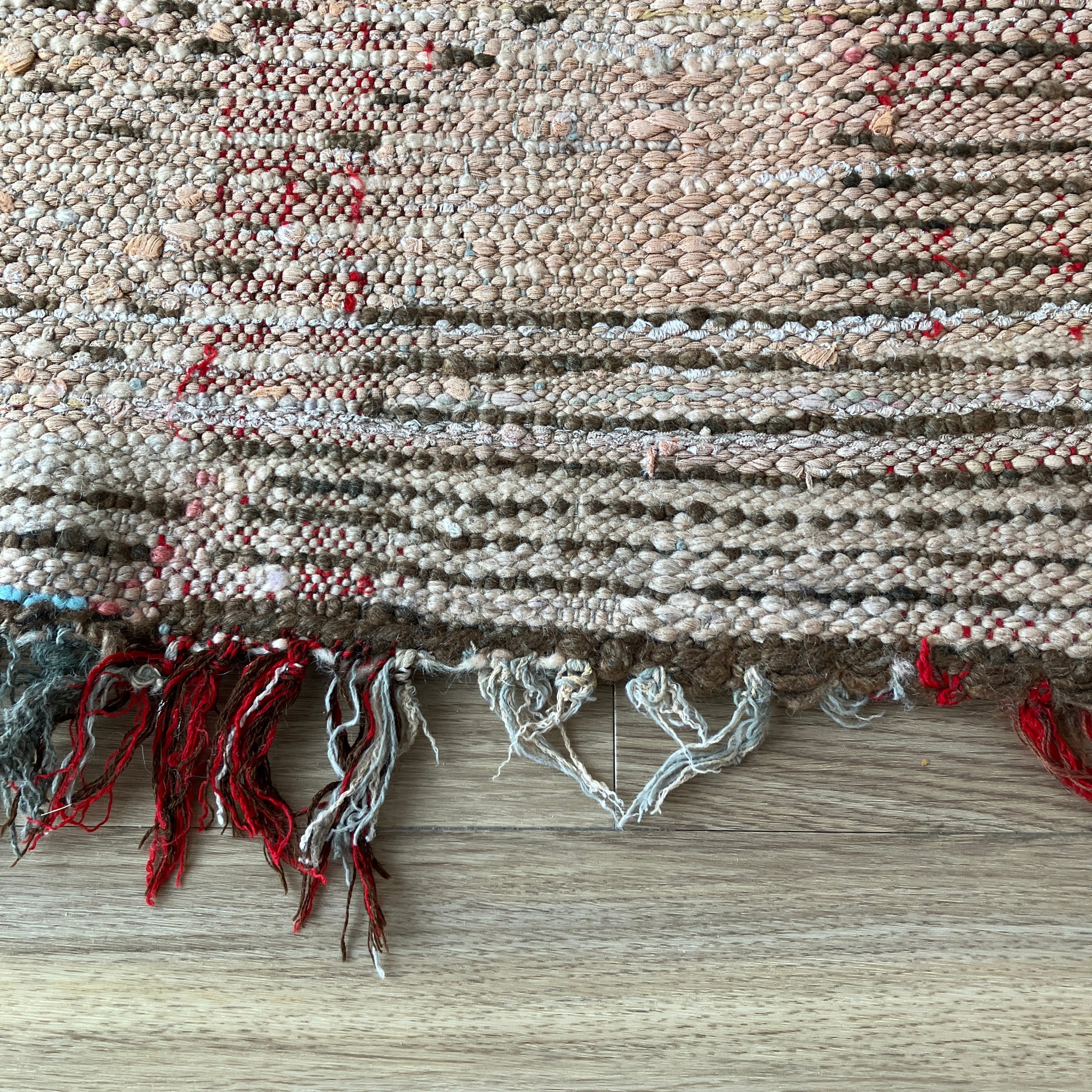 モロッコ ラグヴィンテージボシャルウィット×ウール | 旅のカケラ