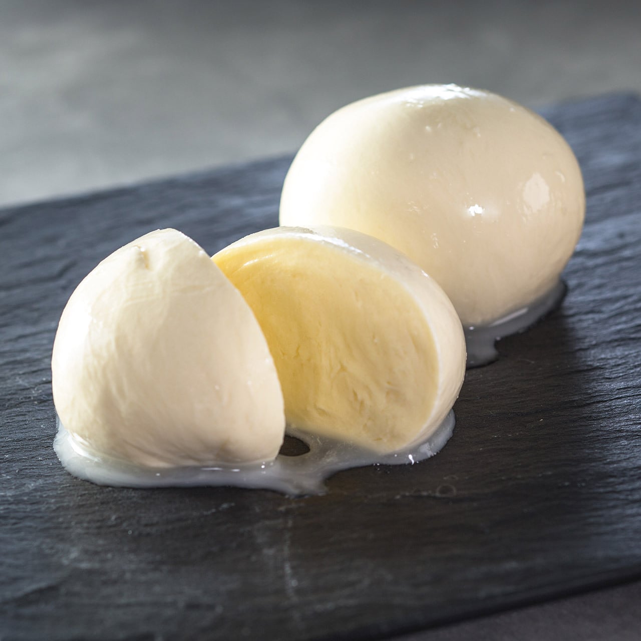 スカモルツァ Scamorza（有機JAS認証取得） | CHEESEDOM