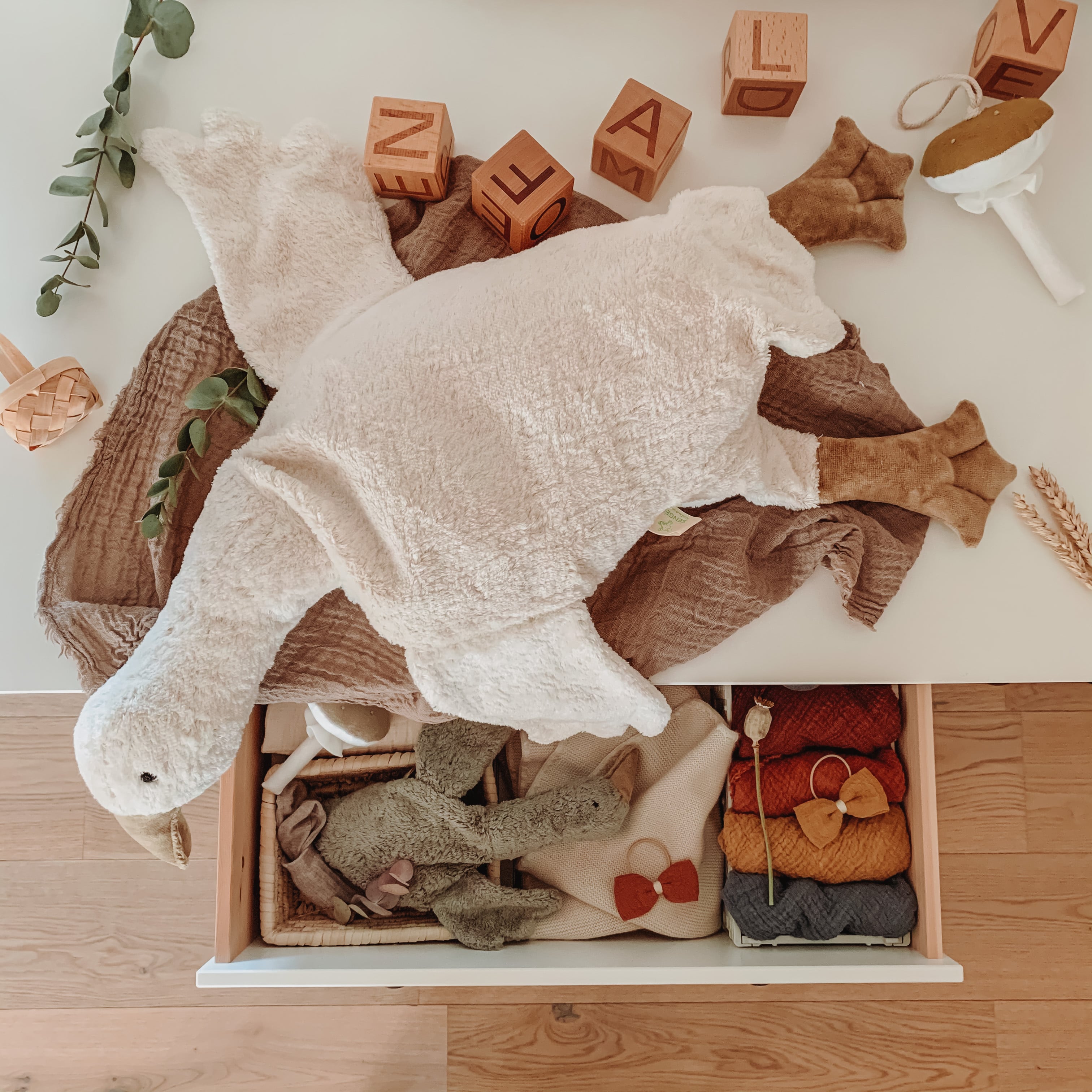 送料無料】Cuddly animal Goose (White, Large)｜ SENGER Naturwelt