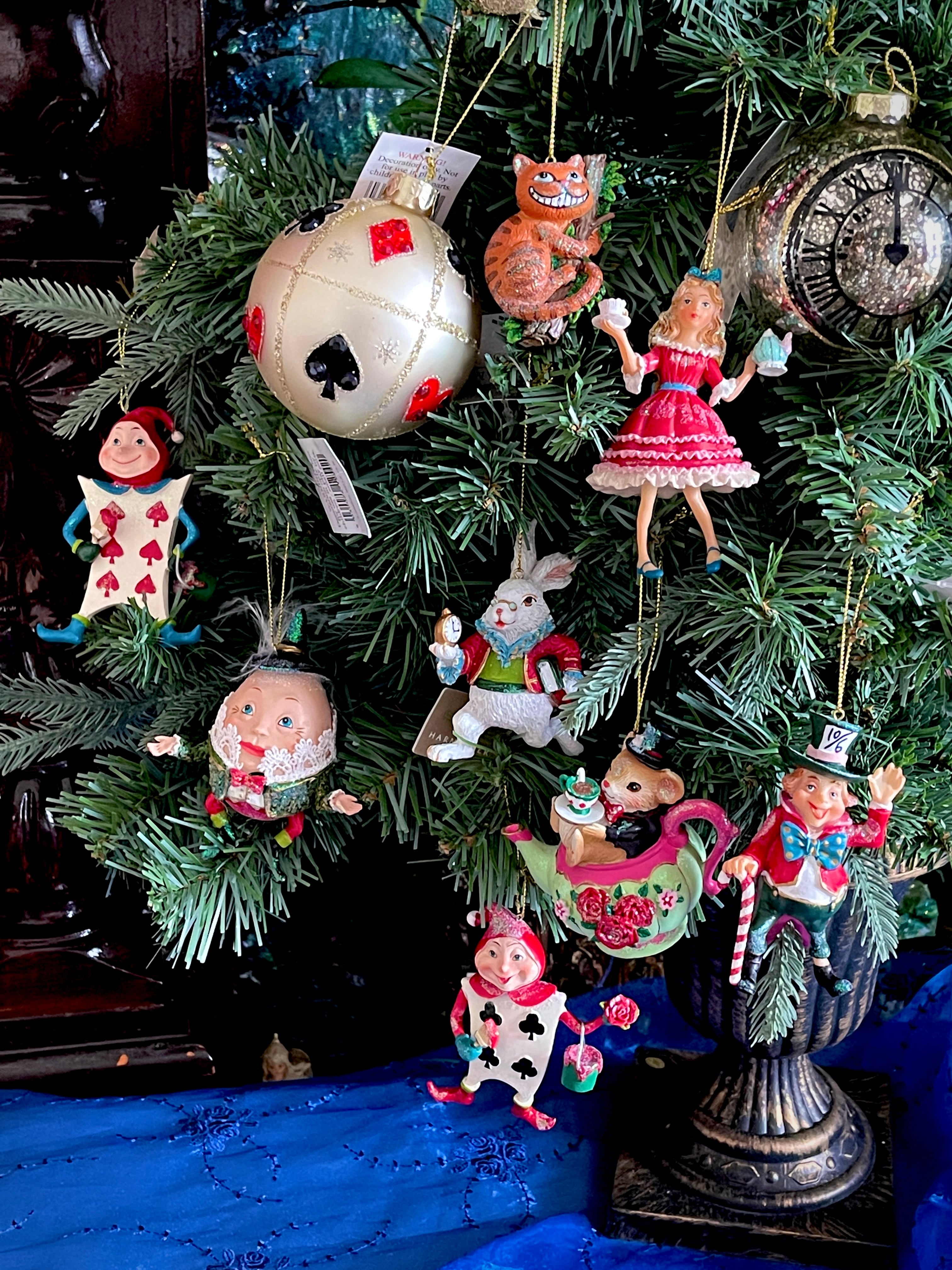 ◇不思議の国のアリス◇赤いドレスのアリス◇オーナメント◇◇ | Merry