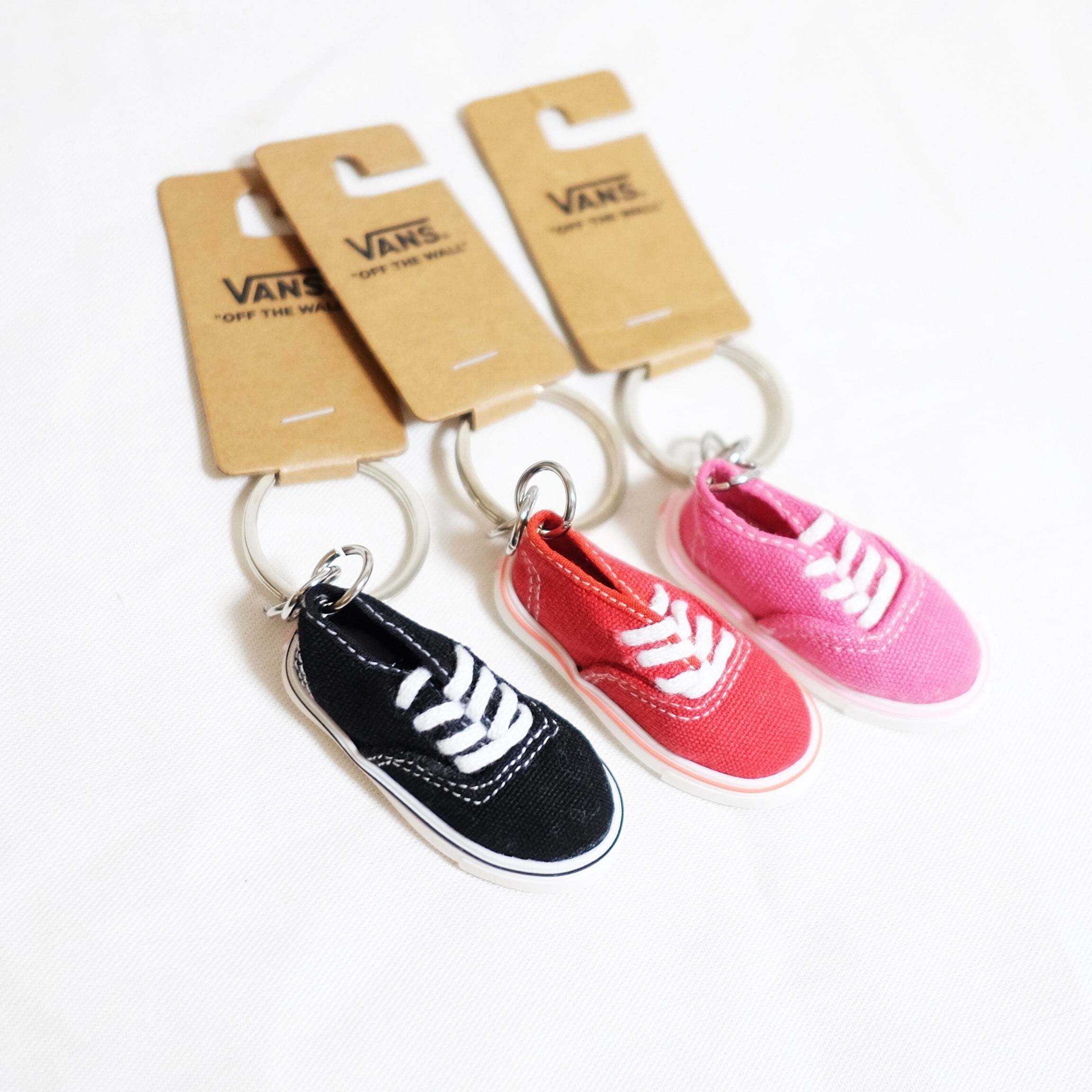 VANS AUTHENTIC KEYRING BLACK | GOOD DAY STORE
