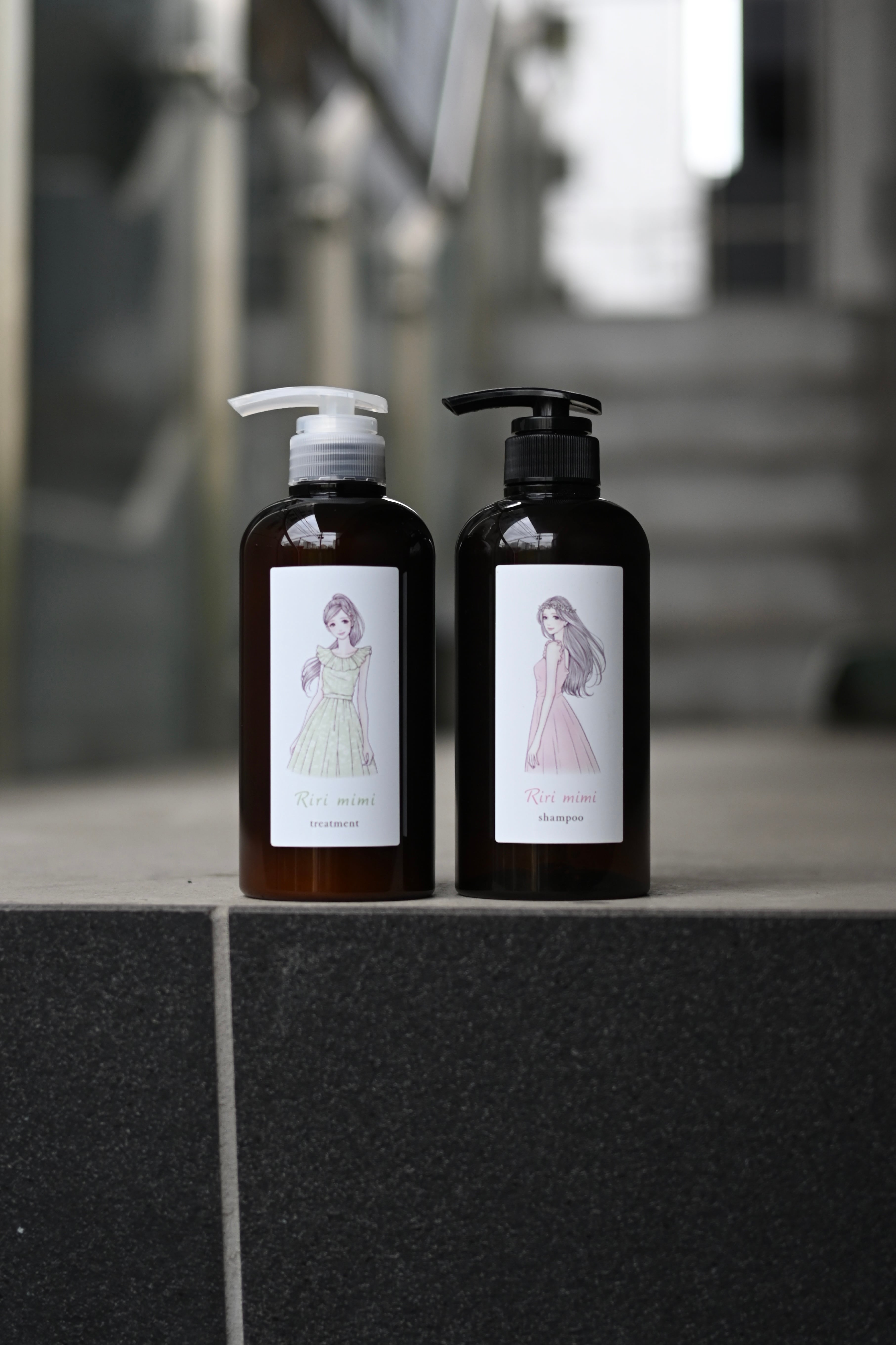 リリミミシャンプー 500ml 【軽くてサラサラ！やみつきに…】 | RIKU