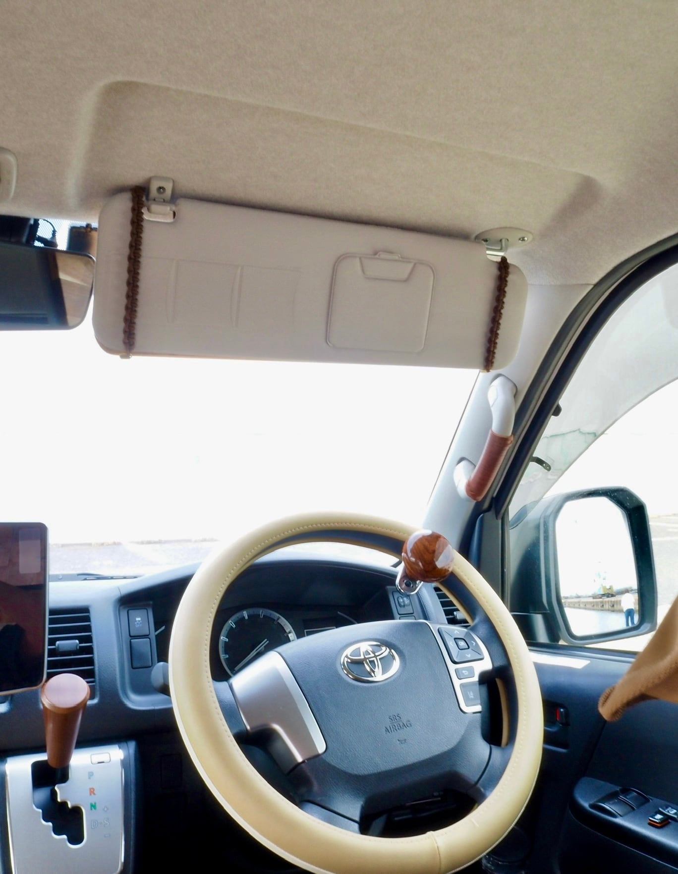 2枚セット・サンバイザーカバーハイエース200系標準ボディ | sumo.craft