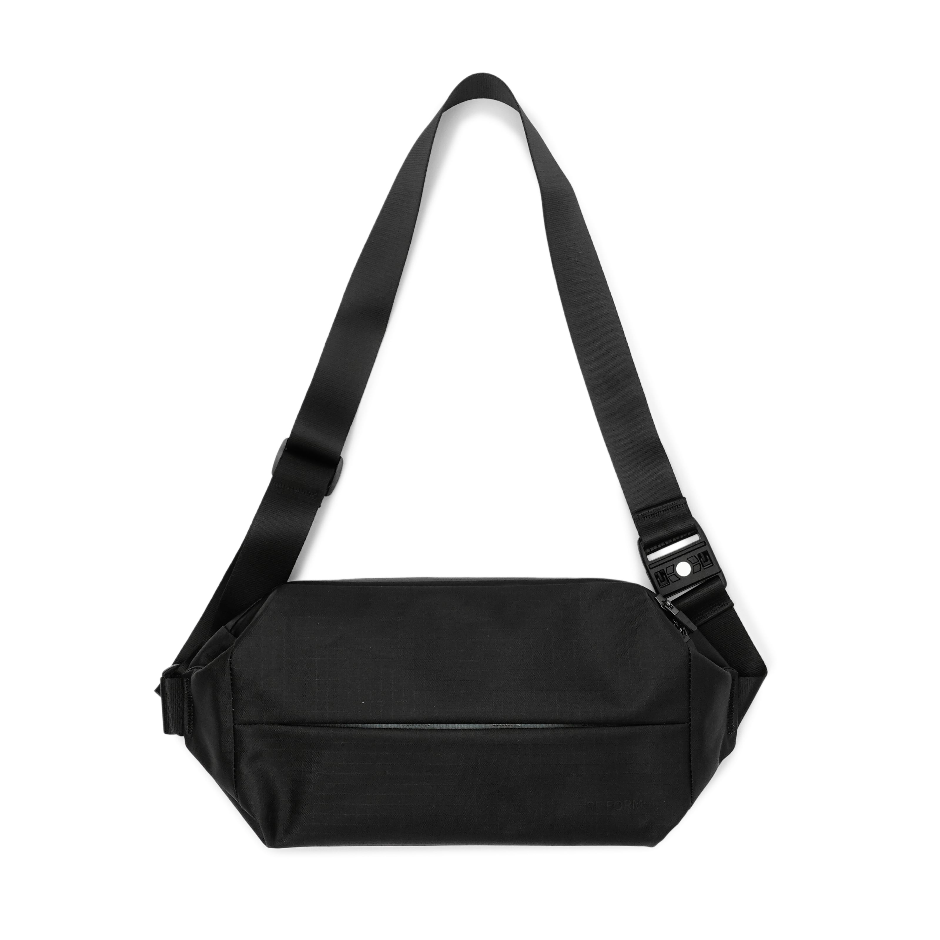 RE:FORM CROSSBODY 3L (BLACK) | SO SHOP & HOSTEL NAKAMEGURO